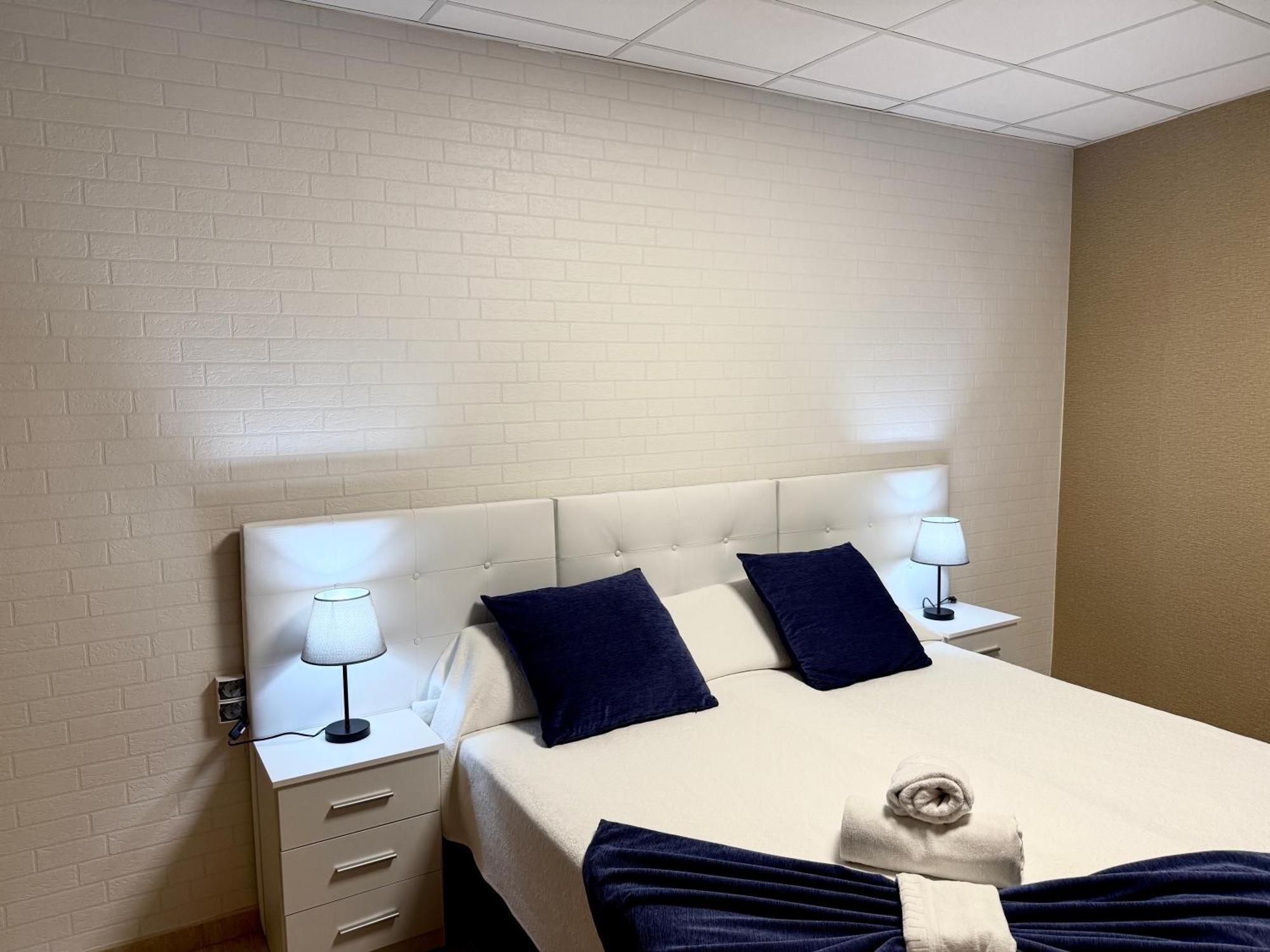 Hotel Sancho โอสปิตาเล็ต เด ลินฟันต์ ภายนอก รูปภาพ