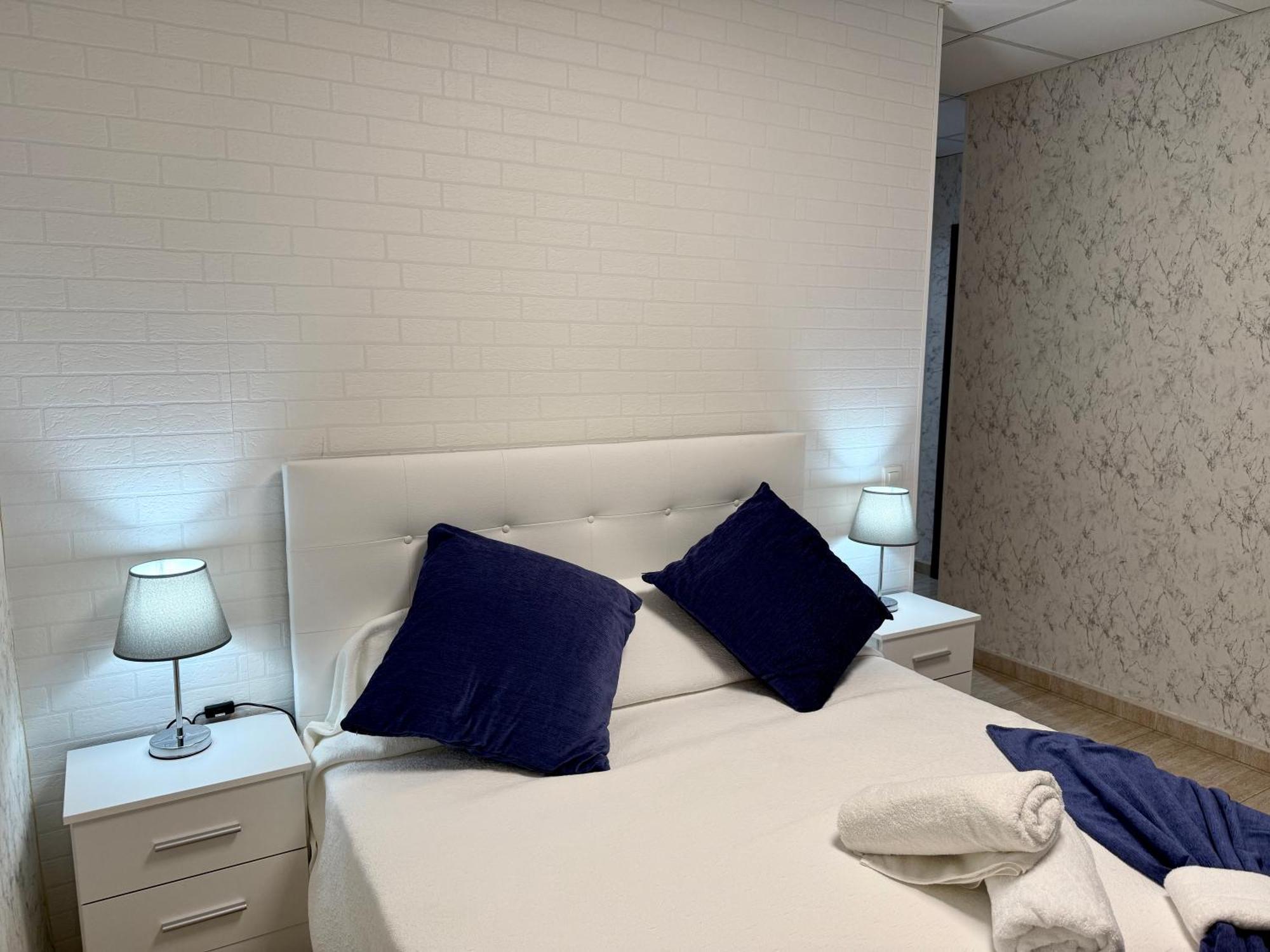 Hotel Sancho โอสปิตาเล็ต เด ลินฟันต์ ภายนอก รูปภาพ