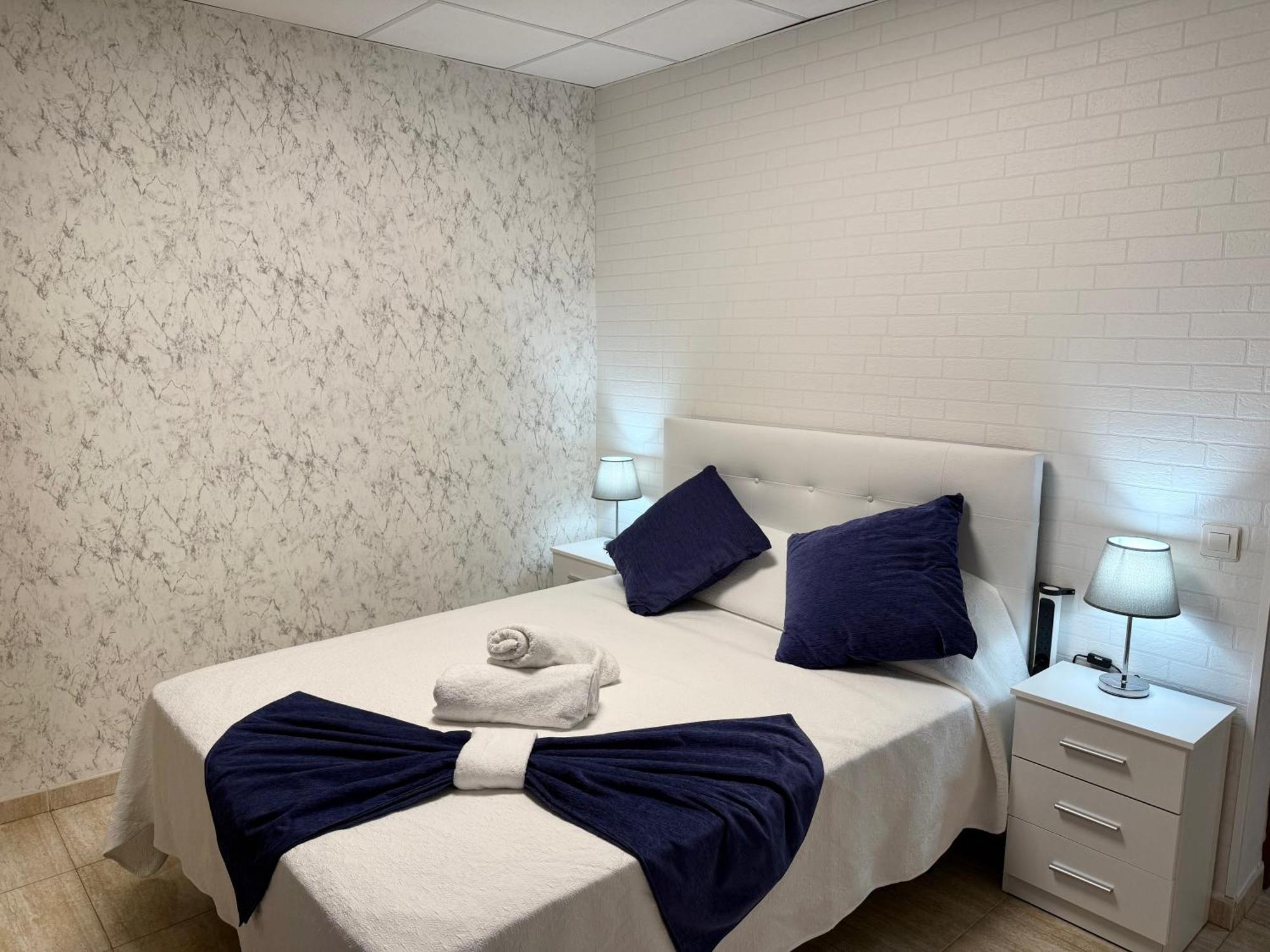 Hotel Sancho โอสปิตาเล็ต เด ลินฟันต์ ภายนอก รูปภาพ